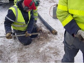 Vesiputkien kiinnitykset